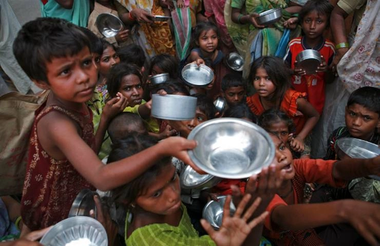 'मोदीराज' में भूखा रहा भारत...श्रीलंका, नेपाल और बांग्लादेश से भी बुरी है स्थिति