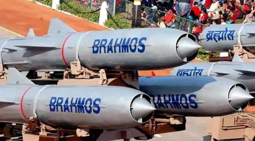 चीन ने ब्रह्मोस को टक्कर देने के लिए बनाई मिसाइल, पाकिस्तान खरीदने को तैयार