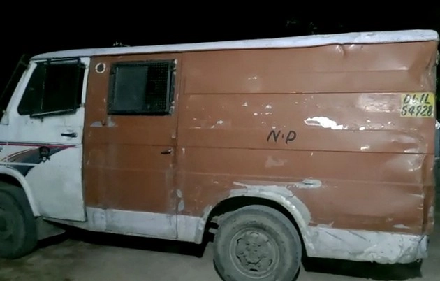 छतरपुर में वाहन से 2 करोड़ 45 लाख रुपए बरामद - Chhatarpur Police found 2 crore 45 lakhs rs from a vehicle