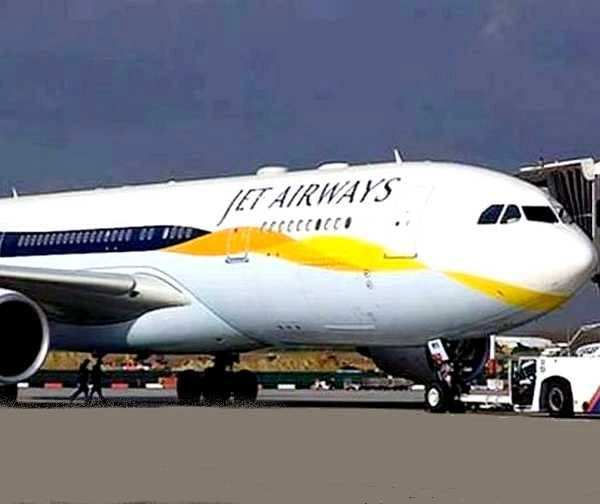 जेट एयरवेज के तीन और विमान खड़े किए गए, 20 उड़ानें रद्द - jet airways