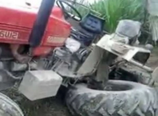 लखनऊ के पास तालाब में पलटी ट्रैक्‍टर-ट्रॉली, 9 लोगों की मौत - Tractor-trolley overturned in a pond near Lucknow, 9 people died