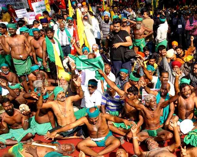 किसानों ने निकाली ऐतिहासिक रैली, मोदी सरकार को दिया अल्टीमेटम