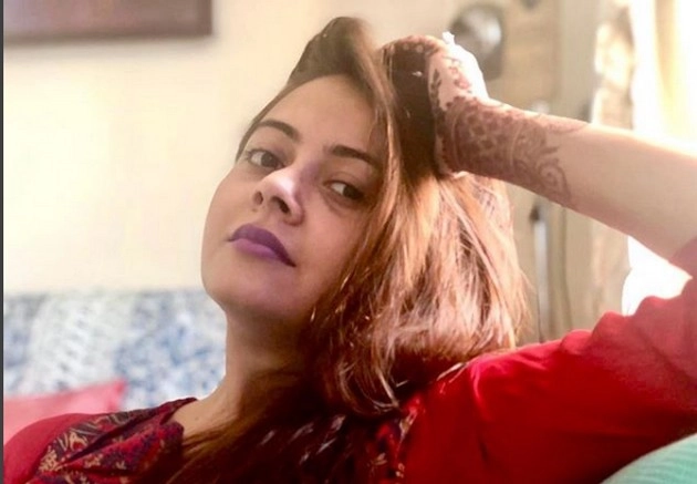 हीरा व्यापारी की मर्डर मिस्ट्री, क्यों आया 'गोपी बहू' देबोलीना भट्टाचार्य का नाम, जानिए पूरा मामला - Mumbai police detain TV actress arrest politician in connection with diamond merchants brutal murder