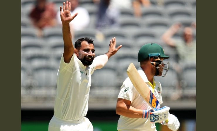 पर्थ टेस्ट मैच में भारत की खस्ता हालत को देख मोहम्मद शमी को स्पिनर की याद आई