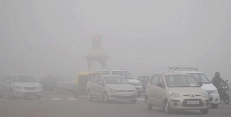 दिल्ली में कड़ाके की ठंड, वायु की गुणवत्ता बहुत खराब - Heavy Cold in Delhi