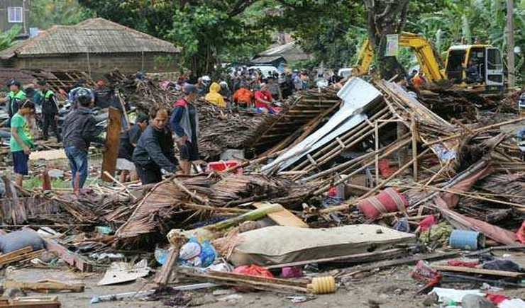 इंडोनेशिया में ज्वालामुखी फटने से आई सुनामी में 373 लोगों की मौत, 1450 से ज्यादा घायल
