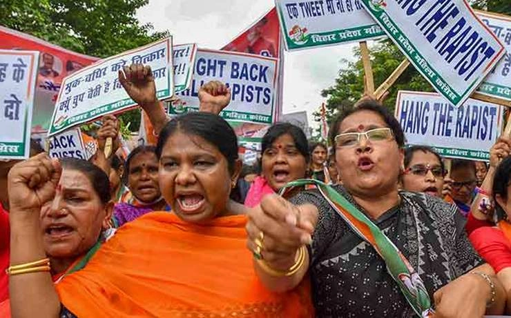 आईना 2018 : बिहार : सेक्स स्कैंडल और राजनीतिक अस्थिरता के लिए जाना जाएगा यह साल - Bihar Nitish Kumar