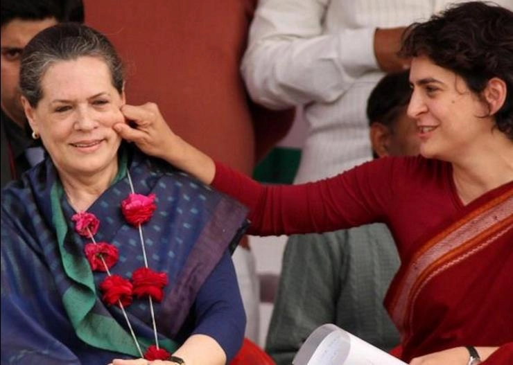 Sonia Gandhi। चुनावी मैदान में रहेंगी सोनिया तो चुनाव प्रचार में ताकत झोकेंगी प्रियंका - Sonia Gandhi