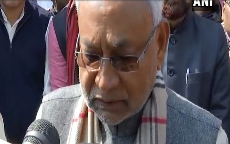 जॉर्ज फर्नांडिस को याद करते हुए रो पड़े नीतीश कुमार... - Bihar Chief Minister Nitish Kumar breaks down while talking about GeorgeFernandes