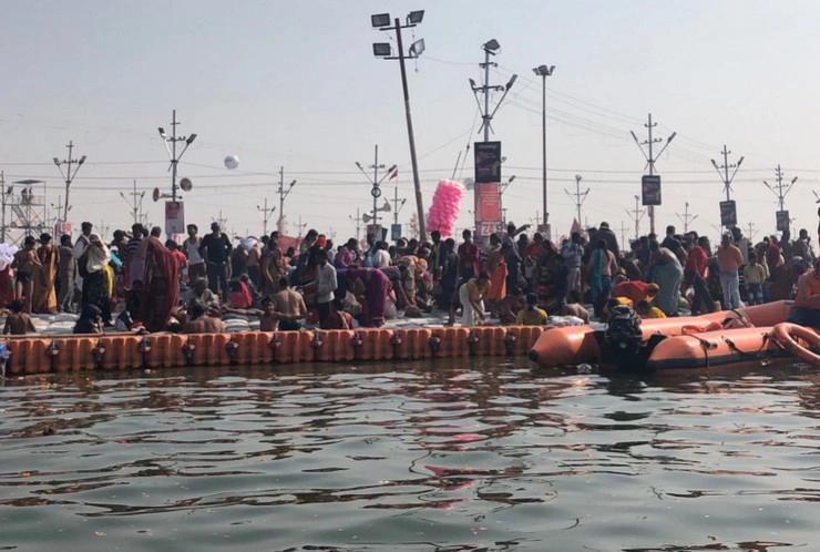Haridwar Kumbh Mela 2021 : कुंभ पर बर्ड फ्लू का खतरा, अलर्ट पर मेला प्रशासन, जारी की एडवायजरी