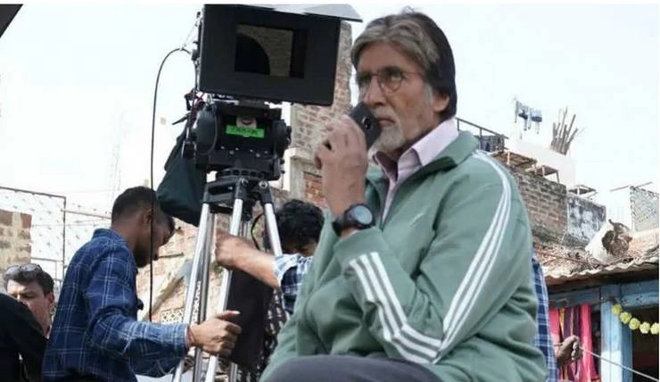 Amitabh Bachchan। बच्चन, सहवाग ने पुलवामा हमले के विरोध में शूटिंग रोकी, पाकिस्तानी कलाकारों का बहिष्कार - Boycott of Pakistani artists