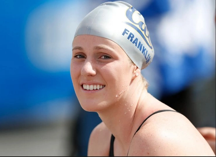 करिश्माई तैराक मिस्सी फ्रेंकलिन को हिन्दू ग्रंथों से मिलती है शांति - Swimmer, Missy Franklin