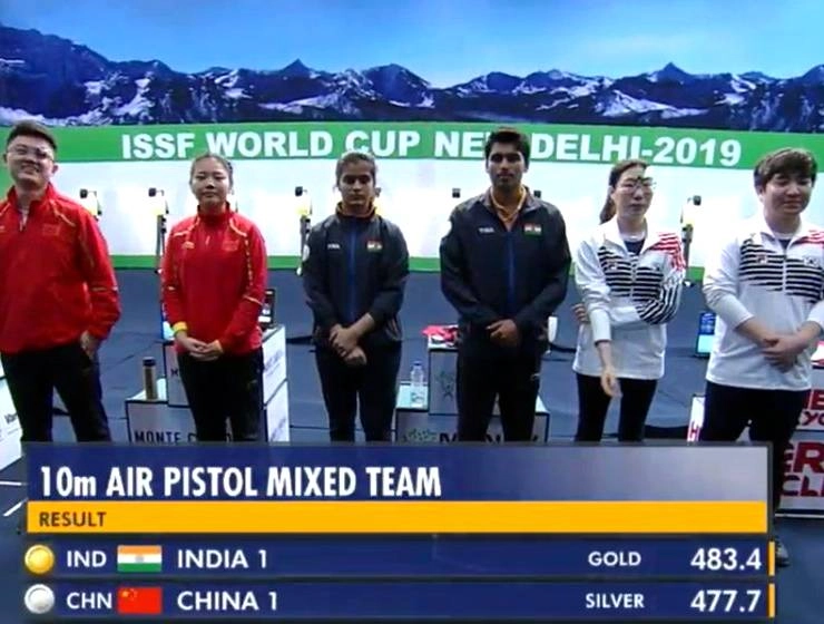 मनु भाकर और सौरभ चौधरी ने विश्व कप निशानेबाजी में भारत के लिए जीता सोना - Manu Bhakar and Saurabh Chaudhary wins gold in world shooting championship