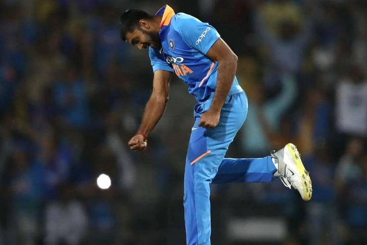 तीन गेंदों ने विजय शंकर को बना दिया टीम इंडिया का 'नायक'