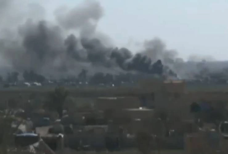 सीरिया में IS के मजबूत ठिकाने पर भीषण हवाई हमला, 50 लोगों की मौत