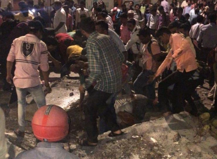 मुंबई पुल हादसे में 6 लोगों की मौत, हादसे पर क्या बोले पीएम मोदी - PM Modi on Mumbai bridge collapse