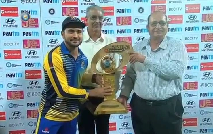 Syed Mushtaq Ali trophy मयंक अग्रवाल की धमाकेदार पारी से कर्नाटक का सैयद मुश्ताक अली टी20 ट्रॉफी पर कब्जा - karnataka wins Syed Mushtaq Ali trophy