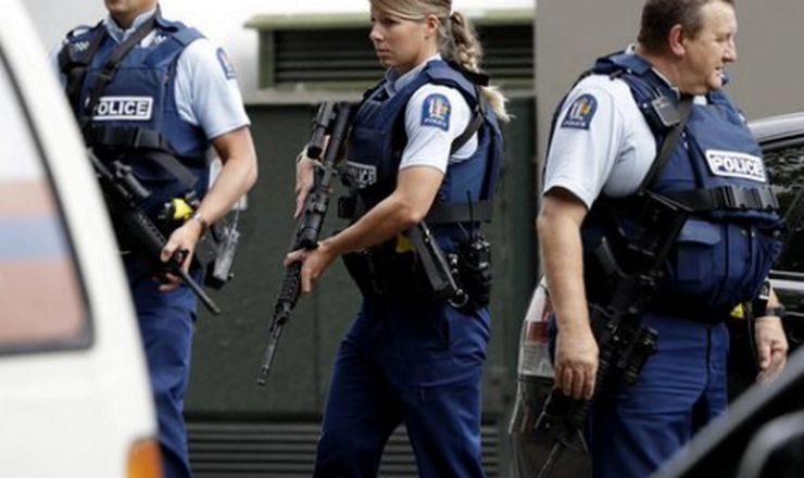 न्यूजीलैंड पुलिस ने वर्दी में हिजाब को किया शामिल, विशेष रूप से किया डिजाइन - New Zealand Police included Hijab in uniform
