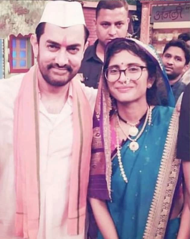 किरण राव संग मराठी लुक में नजर आए आमिर खान, पत्नी के लिए लिखा खास मैसेज - aamir khan shares a photo with wife kiran rao maharashtrian outfit