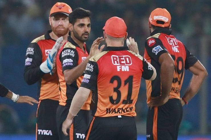 सनराइजर्स हैदराबाद को बड़ा झटका, चोटिल भुवनेश्वर आईपीएल-13 से बाहर - Sunrisers Hyderabad big blow, injured Bhubaneswar out of IPL-13