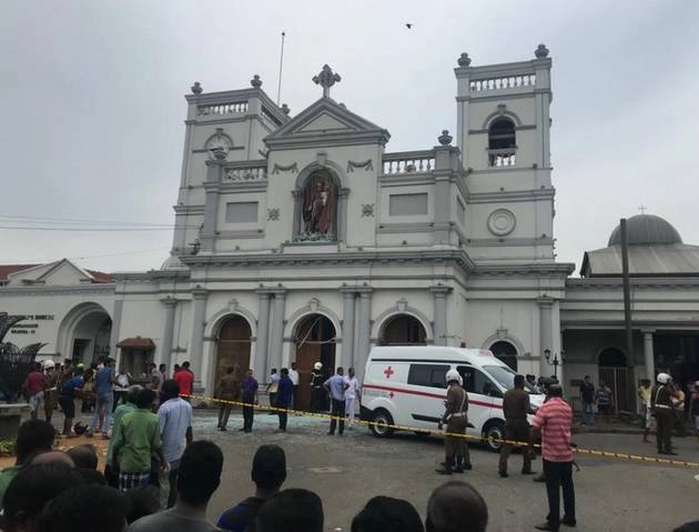 Sri Lankan bomb blast। श्रीलंका के प्रधानमंत्री व राष्ट्रपति ने की बम हमले की निंदा, देशवासियों से एकजुट होने को कहा - Condemnation of Sri Lankan bomb blast