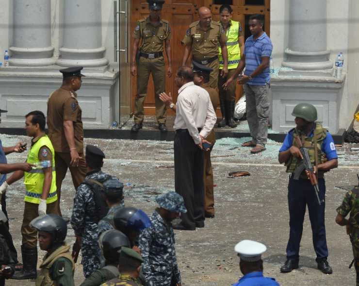 श्रीलंका में सीरियल ब्लास्ट, धमाकों से पहले पुलिस प्रमुख ने दी थी आत्मघाती हमले की चेतावनी - Police chief warning before Srilanka serial blasts