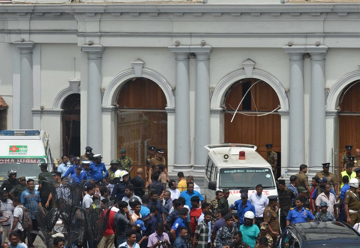 श्रीलंका बॉम्बस्फोट : हल्लेखोर आणि चर्चचे पादरी यांचा आमना-सामना झाला तेव्हा..