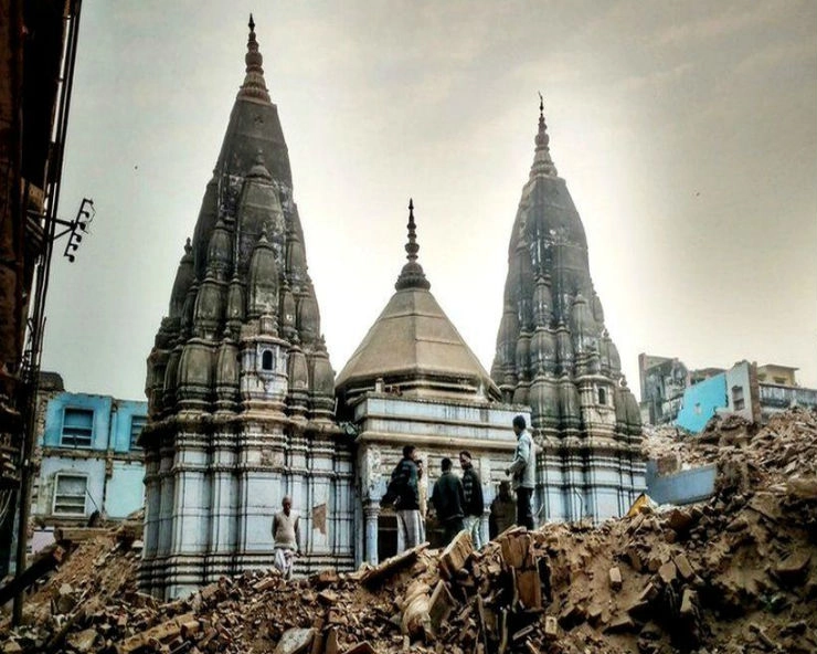 वाराणसी: ‘80 मुस्लिम घरों में 45 हिंदू मंदिर मिलने’ का सच