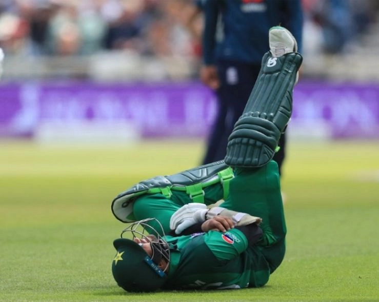 पाकिस्तान के ओपनर का हाथ तोड़ा इंग्लैंड के सबसे तेज गेंदबाज ने, दिलेरी ऐसी कि फिर मैदान संभाला