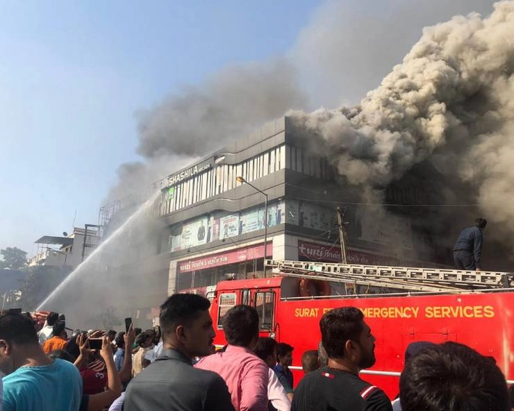 सूरत के तक्षशिला कॉम्प्लेक्स में भीषण आग, 20 लोगों की मौत, पीएम मोदी ने घटना पर गहरा दु:ख जताया