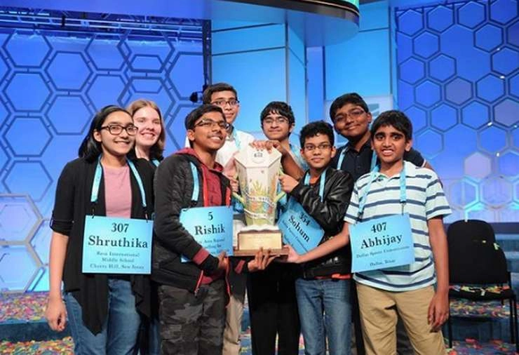 Spelling B Competition। स्पेलिंग बी प्रतियोगिता जीतने वाले 8 छात्रों में 7 भारतीय मूल के छात्र शामिल - Spelling Bee Competition