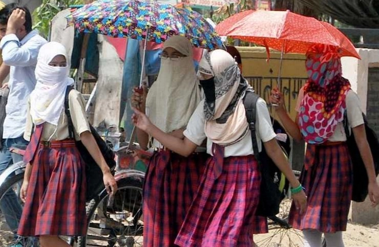 मौसम अपडेट : गर्मी ने बढ़ाई लोगों की परेशानी, श्रीगंगानगर में पारा 50 के करीब, दिल्‍ली में रेड अलर्ट