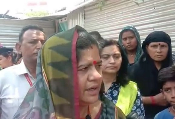 मासूम के दरिंदे को हाथ-पैर काटकर फांसी पर लटकाया जाए, कैबिनेट मंत्री इमरती देवी की मांग - Innocent, rape, Bhopal, cabinet minister Imiti Devi,