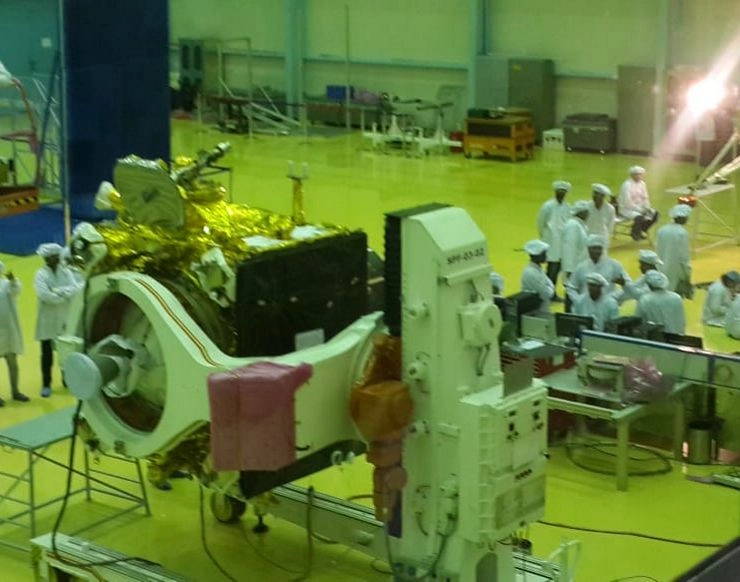 ISRO ने दिखाई मिशन चन्द्रयान-2 की पहली झलक (Video) - chandrayaan-2 ISRO