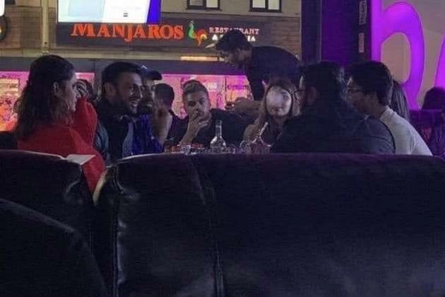 क्या भारत के खिलाफ मैच के पहले शोएब ने सानिया के साथ की थी पार्टी? शोएब भड़के, सानिया भी नाराज - Did Shoaib Malik enjoyed in late night party with Sania before India Pak world cup match