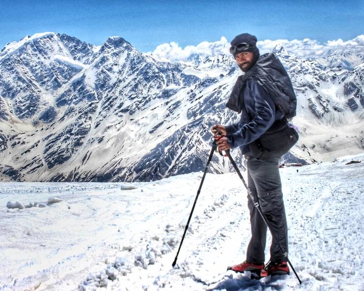 तूफान भी नहीं रोक पाया, मात्र 12 घंटे में पूरी की 5642 मीटर ऊंची चढ़ाई - Madhusudan Patidar climbed 5642 mitres in 12 hours