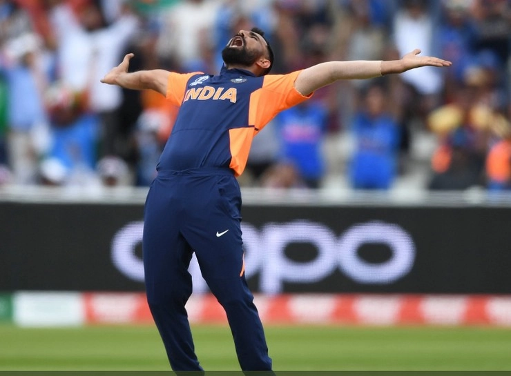World Cup : इंग्लैंड से हार के बाद रोहित शर्मा ने दी गेंदबाजों को यह सीख... - India-England Cricket World Cup Cricket Match