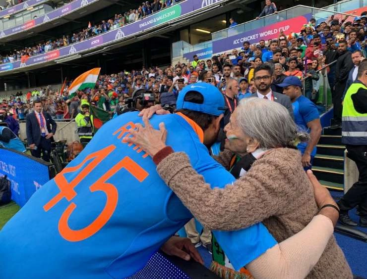 टीम इंडिया की नई 'सुपर फैन', 87 साल की उम्र में बनीं इंटरनेट सेनसेशन - Team India 87 years old new super fan becomes new internet sensetion