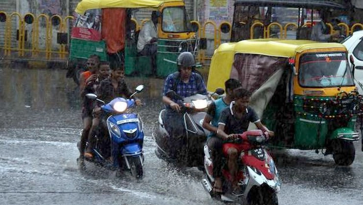मप्र के ज्यादातर हिस्सों में झमाझम बारिश, जलभराव ने किया परेशान - Rain in most parts of Madhya Pradesh