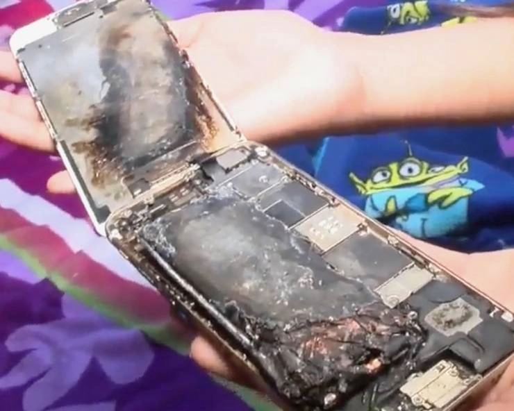 11 साल की बच्ची का आरोप, हाथ में फटा iPhone 6, निकलने लगीं चिंगारियां - 11 year old California girl says her iPhone 6 exploded