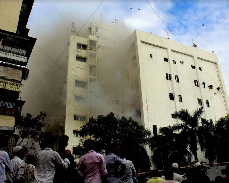 MTNL इमारत में भीषण आग, दमकल विभाग ने सभी 84 लोगों को सुरक्षित बचाया - Fire in Mumbai's MTNL Building