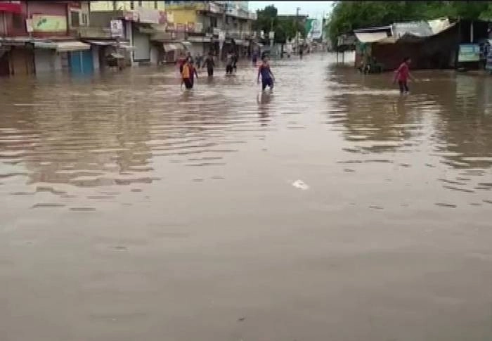 भारत, बांग्लादेश, नेपाल और म्यांमार में बाढ़, 600 लोगों की मौत, 2.5 करोड़ प्रभावित - Flood in India, Bangladesh, Nepal and Myanmar