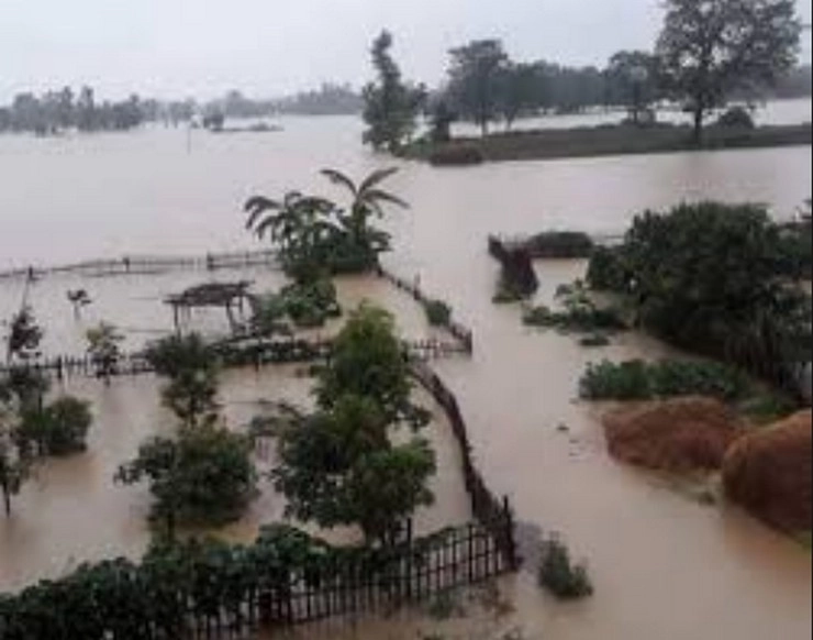 मौसम अपडेट : बिहार के 13 जिले बाढ़ से बेहाल, 130 लोगों की मौत, मप्र में भारी बारिश की चेतावनी