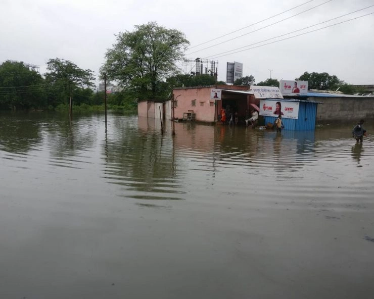 हरसूद में 6 घंटे में बरसा 5 इंच पानी, उफान पर नदियां, मुश्किल में कई गांव - 5 inch rain in 6 hours in Harsood