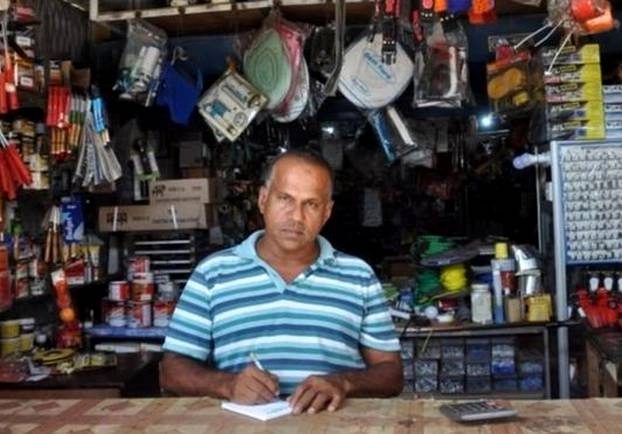श्रीलंका : मुसलमानों की दुकान से सामान नहीं ले रहे लोग - Srilanka muslim shopkeepers