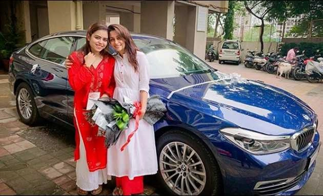दीपिका कक्कड़ ने खरीदी अपनी ड्रीम कार, कीमत जान रह जाएंगे हैरान - actress dipika kakar buys her dream bmw car