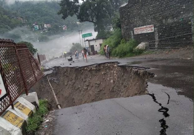 कर्नाटक, केरल के बाद अब हिमाचल प्रदेश में बारिश से तबाही, देशभर में अब तक 269 की मौत - Heavy rain in Himachal Pradesh
