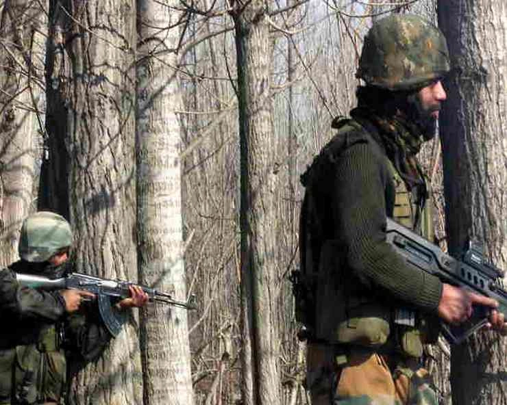 जम्मू-कश्मीर : पुलवामा में आतंकियों ने 2 लोगों का किया अपहरण, एक को गोली मारी