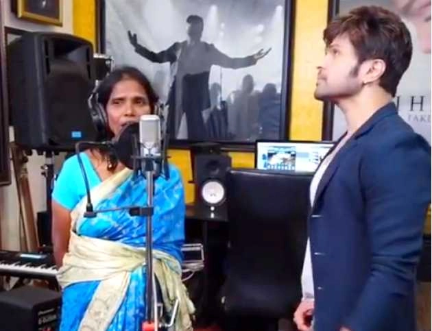 रानू मंडल से स्टूडियो में गाना गवाने के लिए हिमेश रेशमिया ने की जमकर मेहनत - himesh reshammiya work hard to sing a song to ranu mondal in studio