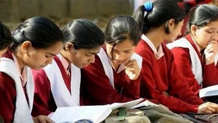 ગુજરાતમાં ઉચ્ચ શિક્ષણની 56% બેઠકો ખાલી